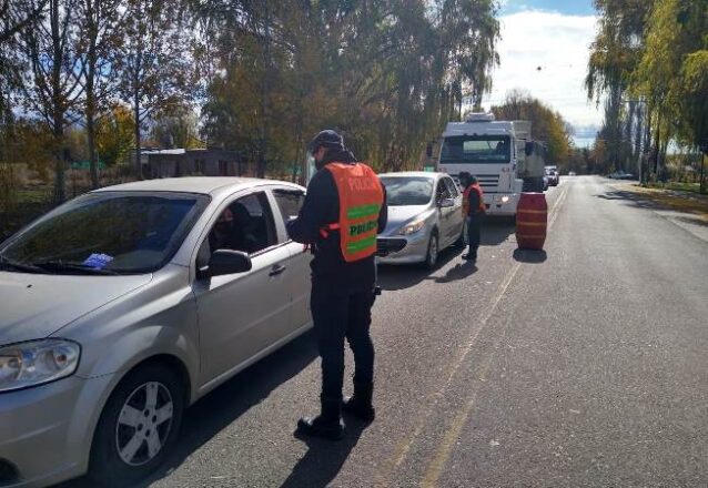 Policia-controles-Tunuyan-foto-subcomisario-Benegas-1-638x440