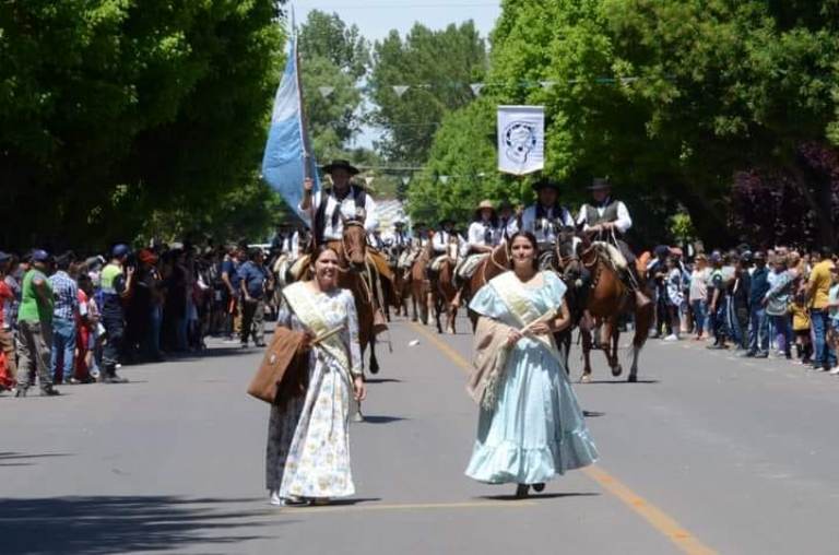 Foto archivo: Desfile en Tradición