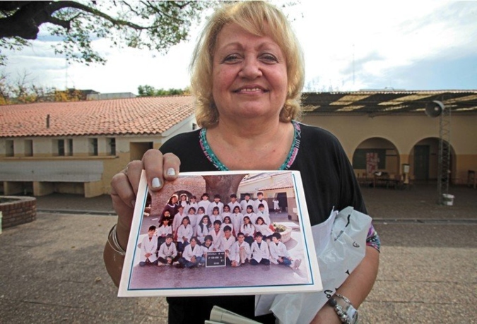 Mónica Dómina fue la primera maestra que tuvo Lionel Messi en la escuela General Las Heras de Rosario.