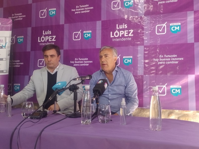 Junto a Luis López, precandidato a intendente de Tunuyán, Alfredo Cornejo visitó dos emprendimientos vitivinícolas del departamento.