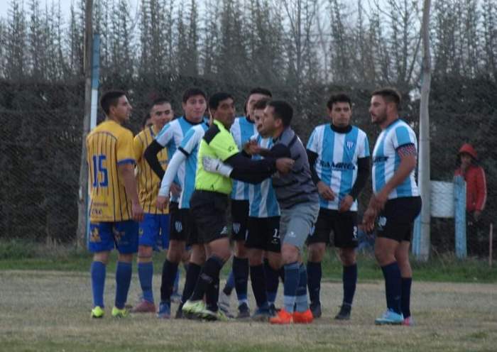 Tras la polémica del último partido, Chilecito y El Fuerte se vuelven a cruzar en la cancha de "La Academia" - Foto gentileza