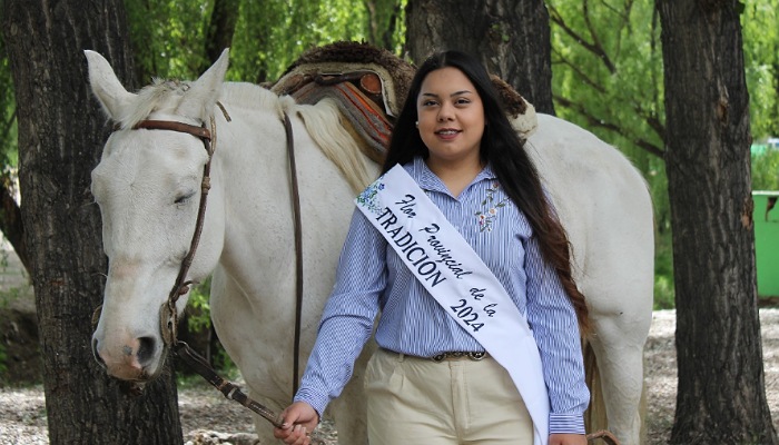 FOTO-: Milagros Palacio, la Flor Provincial de la Tradición