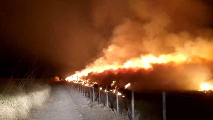 ontinúan los trabajos para combatir el Incendio de Los Parlamentos: más de 4.000 hectáreas se han visto afectadas